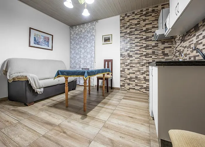 Apartamento En Olvera Con Garaje
